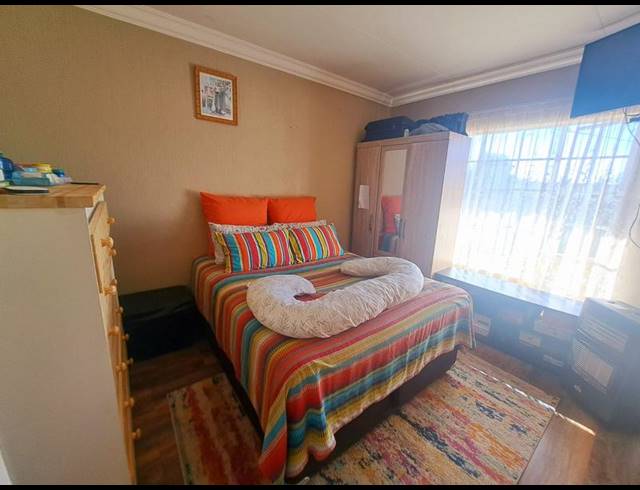 2 BEDROOM PROPERTY TO RENT IN HEUWELOORD